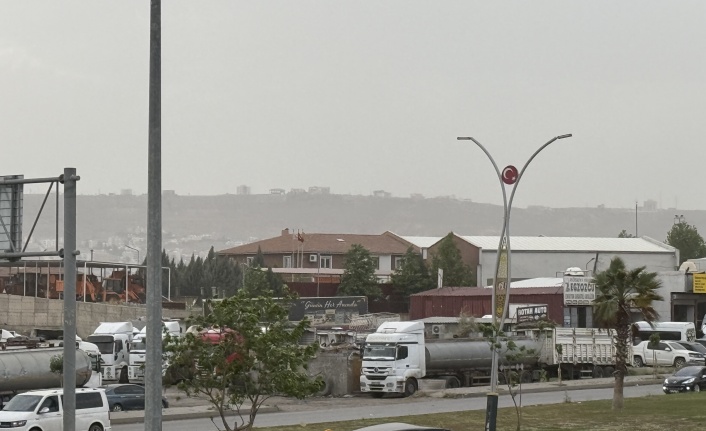 Cizre toz bulutun etkisine girdi