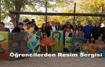 Öğrencilerden Resim Sergisi