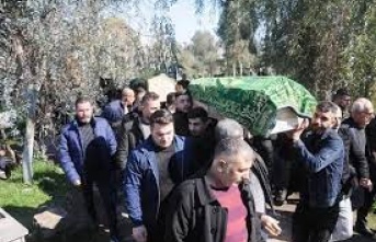 Depremde enkaz altında kalan baba oğul Cizre'de gözyaşları arasında defnedildi