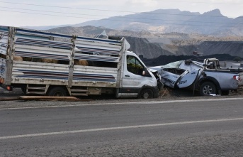 Cizre karayolunda kaza 5 kişi yaralandı