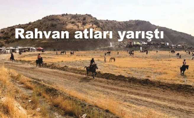 Rahvan atları yarıştı