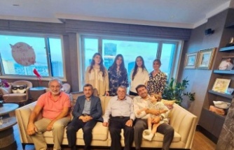Ahmedinejad Aksu ailesinin misafiri oldu